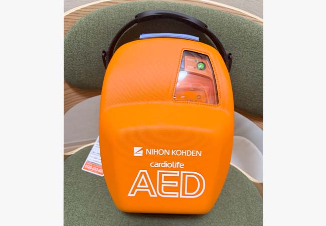 自動体外式除細動器（AED）